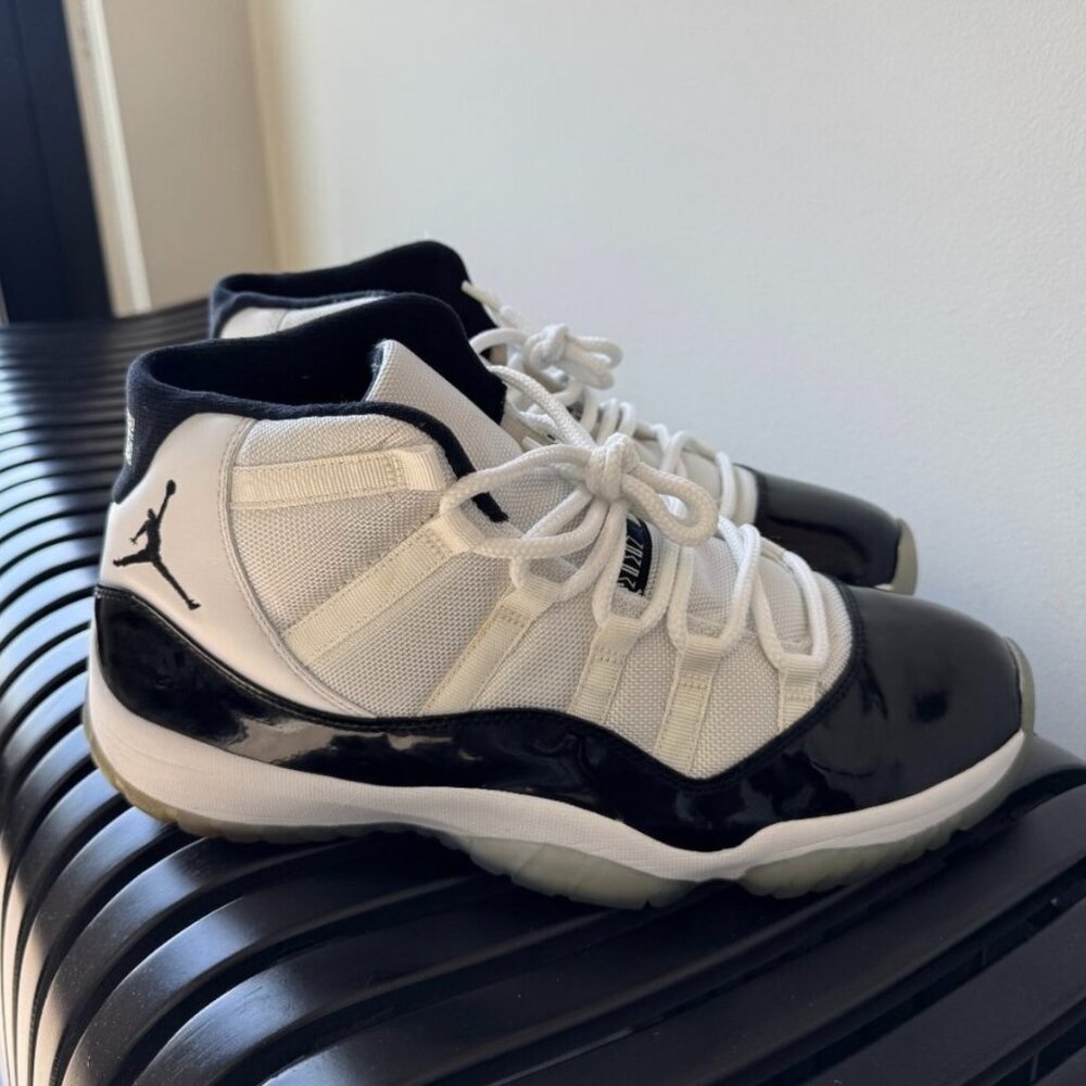 Jordan 11 Retro - Concord (2011 Release)